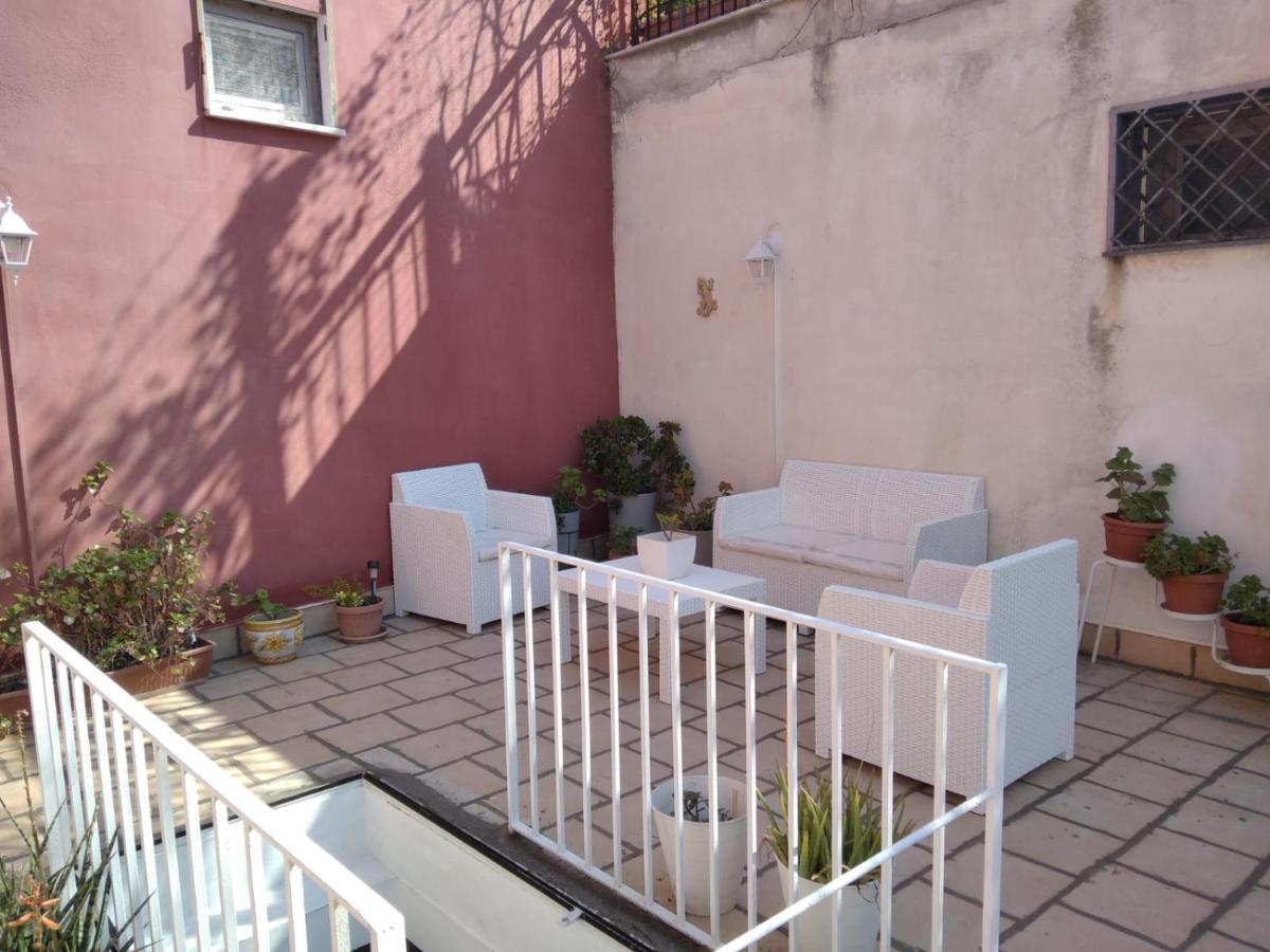 A Casa Di Monica Apartment Pozzuoli Exterior foto